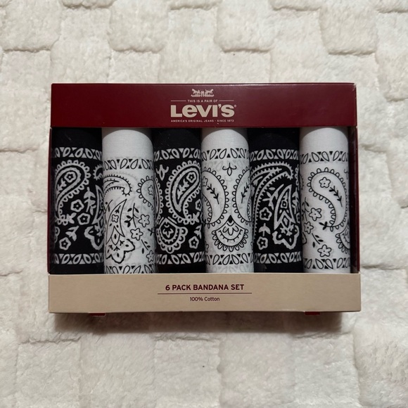 Levi's Accessories - Levi's Black and White Bandana Set 6 Pack, 100% Cotton NWT